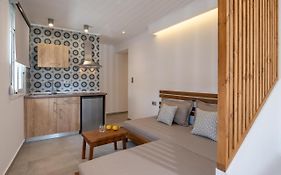 Ploumisti Sea View Suite